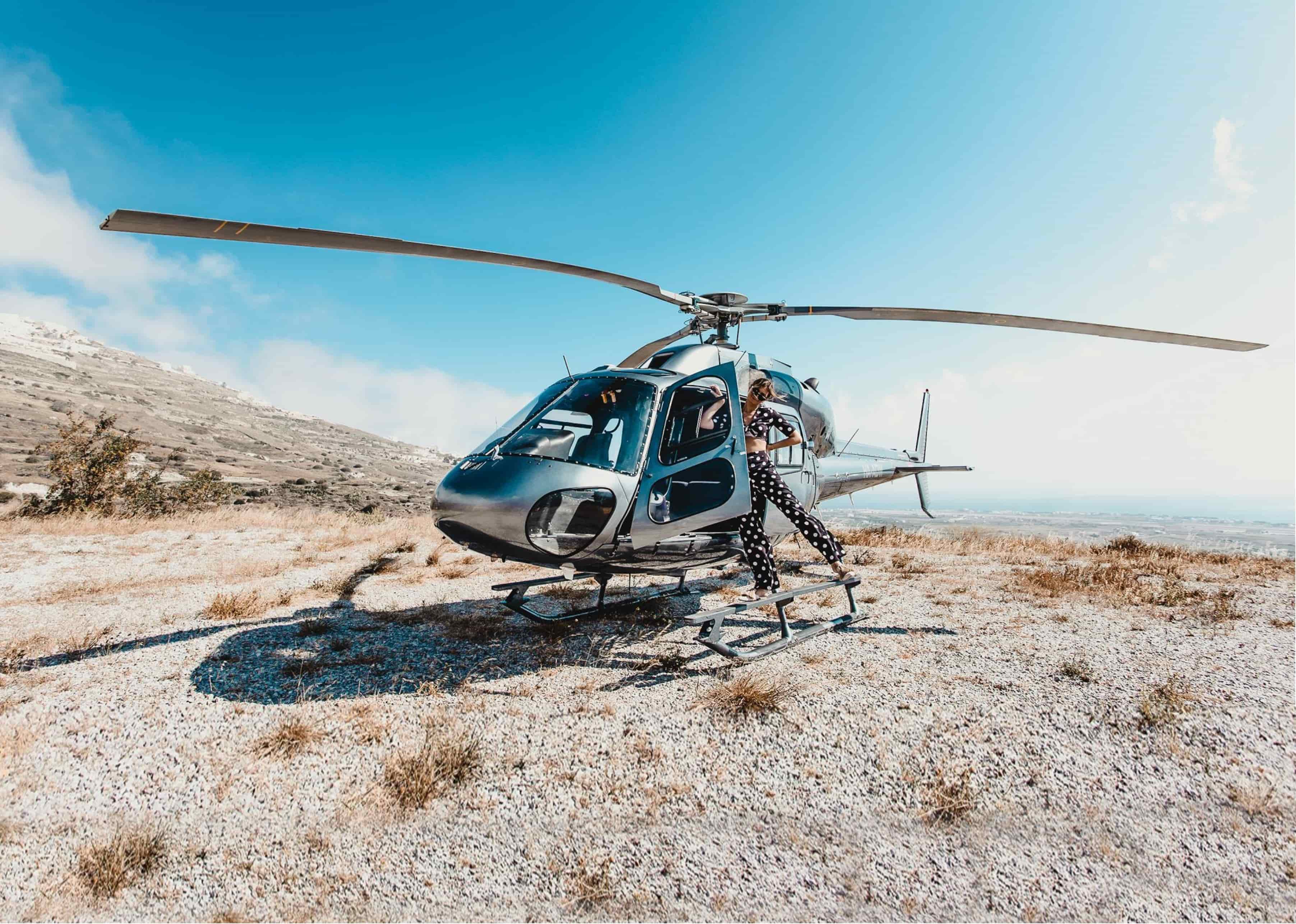 Santorini Helicopter Tours by ChooseYafy - Book a helicopter tour in Santorini