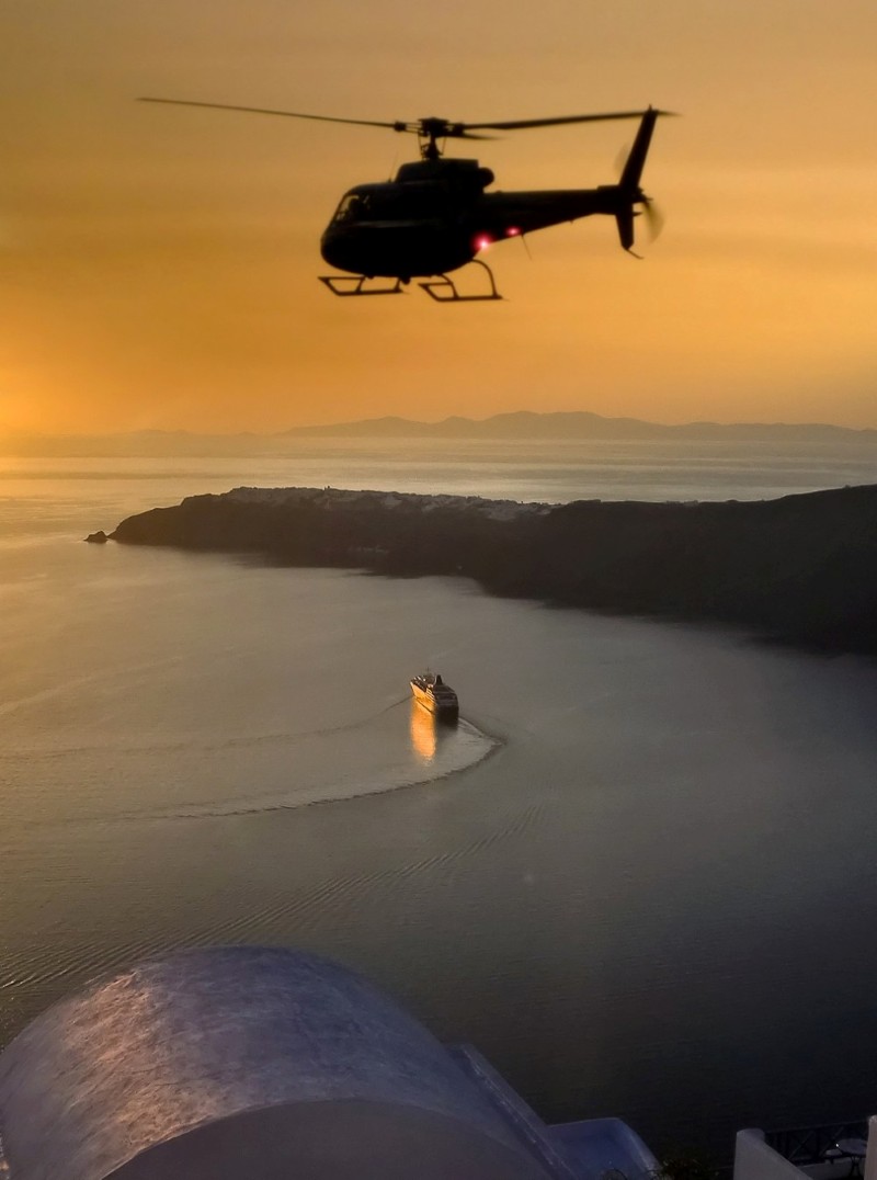 Santorini Helicopter Tours by ChooseYafy - Book a helicopter tour in Santorini